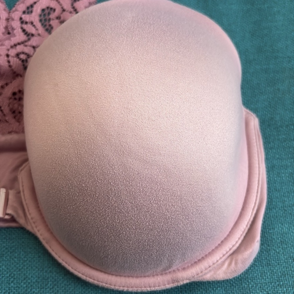 Victoria’s Secret Body by Victoria racer back perfect coverage style bra 34DD - Picture 4 of 9